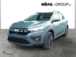 Grau Neu 2024 Dacia Sandero Expression Kleinwagen | 16.890 € (Fairer Preis)
