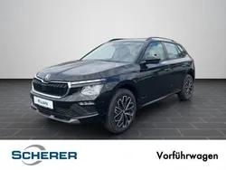 Blackmagic perleffekt (metallic) Gebraucht 2025 Skoda Kamiq Selection SUV | 33.480 €