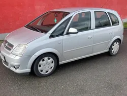 Silber Gebraucht 2006 Opel Meriva Van / Kleinbus | 2.000 € (Fairer Preis)