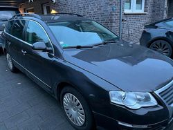 Braun Gebraucht 2006 VW Passat Kombi | 1.700 € (Fairer Preis)