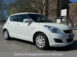 Weiß Gebraucht 2012 Suzuki Swift Club Kleinwagen | 3.990 € (Fairer Preis)