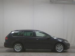Deep black perleffekt Gebraucht 2017 VW Golf VII Comfortline Kombi | 8.990 € (Superpreis)
