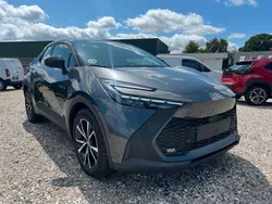 Marlingrau met. 1g3 / schwarz Neu 2024 Toyota C-HR Style SUV | 32.690 € (Superpreis)