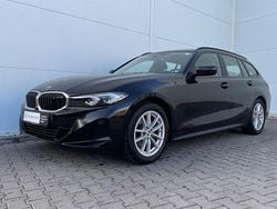 Schwarz uni Gebraucht 2024 BMW 320 Comfort Edition Kombi | 33.649 € (Superpreis)