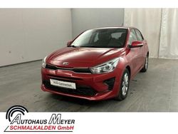 Rot Gebraucht 2021 Kia Rio Vision Limousine | 14.990 € (Etwas zu teuer)