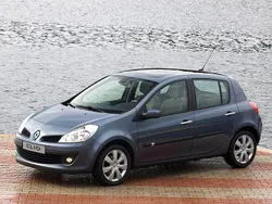 Blau Gebraucht 2005 Renault Clio II Dynamique Limousine | 1.500 € (Superpreis)