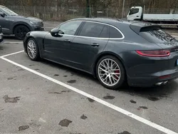 Grau Gebraucht 2019 Porsche Panamera Turbo Sport Turismo Limousine | 110.000 €