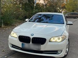 Weiß Gebraucht 2010 BMW 530 Limousine | 10.800 € (Fairer Preis)