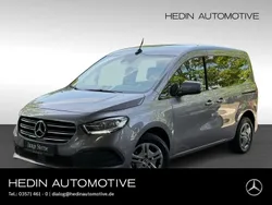 Szary Gebraucht 2023 Mercedes 180 Style Limousine | 25.150 € (Guter Preis)