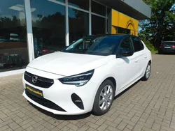 Weiß Gebraucht 2021 Opel Corsa Edition Kleinwagen | 13.750 € (Fairer Preis)