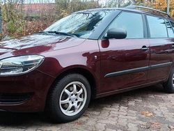 Rot Gebraucht 2010 Skoda Fabia Cool Edition Kombi | 3.500 € (Fairer Preis)