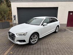 Weiß Gebraucht 2022 Audi A4 Advanced Plus Kombi | 24.880 € (Fairer Preis)