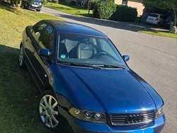 Blau Gebraucht 2000 Audi A4 Limousine | 1.650 € (Fairer Preis)