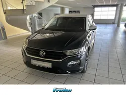 Uranograuweiß Gebraucht 2021 VW T-Roc United SUV | 19.450 € (Fairer Preis)