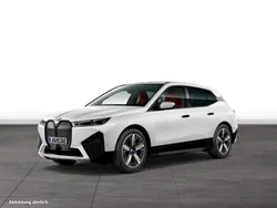 Weiß Gebraucht 2024 BMW iX SUV | 78.582 € (Etwas zu teuer)