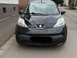 Schwarz Gebraucht 2008 Peugeot 107 Filou Kleinwagen | 2.600 € (Etwas zu teuer)