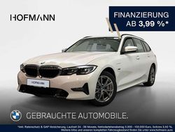 Alpinweiß uni Gebraucht 2021 BMW 330e Sport Line Kombi | 26.946 € (Guter Preis)
