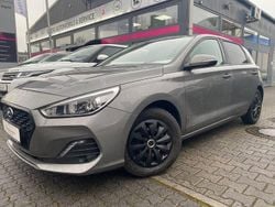 Grau Gebraucht 2019 Hyundai i30 Select Limousine | 10.499 € (Guter Preis)