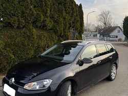 Schwarz Gebraucht 2016 VW Golf VII Kombi | 8.500 € (Fairer Preis)