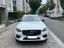 Weiß Gebraucht 2021 Volvo XC60 R-Design SUV | 39.950 € (Teuer)