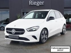 Weiß Gebraucht 2025 Mercedes B220 Progressive Van / Kleinbus | 33.590 € (Guter Preis)