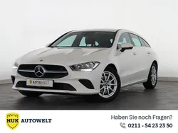 Weiß Gebraucht 2021 Mercedes CLA220 Limousine | 26.960 € (Superpreis)