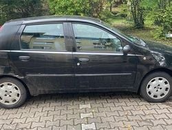 Schwarz Gebraucht 2002 Fiat Punto Kleinwagen | 300 €