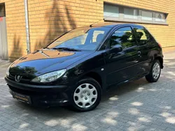 Schwarz Gebraucht 2004 Peugeot 206 Filou Kleinwagen | 1.990 € (Fairer Preis)