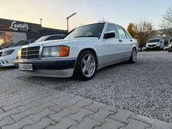 Weiß Gebraucht 1990 Mercedes 190 Limousine | 7.490 €