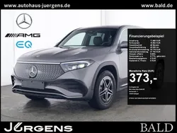Grau metalliclack mountaingrau Gebraucht 2024 Mercedes EQB300 AMG SUV | 44.490 € (Teuer)
