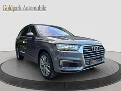 Graphitgrau metallic Gebraucht 2016 Audi Q7 SUV | 39.990 € (Fairer Preis)