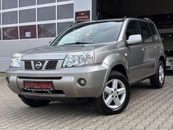 Grau Gebraucht 2004 Nissan X-Trail SUV | 5.990 € (Etwas zu teuer)