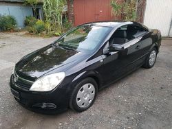 Schwarz Gebraucht 2007 Opel Astra Cabriolet Cabrio | 2.150 € (Guter Preis)