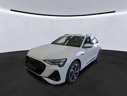 Gletscherweiß metallic Gebraucht 2022 Audi e-tron S-Line SUV | 34.935 € (Fairer Preis)