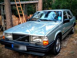 Grün Gebraucht 1988 Volvo 740 Limousine | 4.990 €