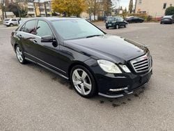 Schwarz Gebraucht 2012 Mercedes E500 Avantgarde Limousine | 14.990 €