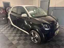 Schwarz Gebraucht 2021 Smart ForFour Electric Drive Limousine | 7.490 € (Guter Preis)