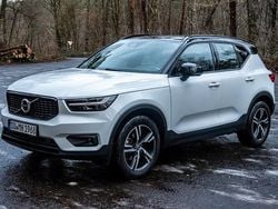 Weiß Gebraucht 2018 Volvo XC40 R-Design SUV | 24.000 € (Etwas zu teuer)