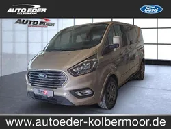 Silber Gebraucht 2023 Ford Tourneo Custom Titanium Van / Kleinbus | 44.880 € (Etwas zu teuer)