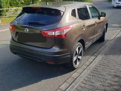 Braun Gebraucht 2017 Nissan Qashqai N-Connecta SUV | 9.999 € (Guter Preis)