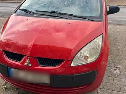 Rot Gebraucht 2005 Mitsubishi Colt Kleinwagen | 500 €