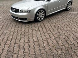 Silber Gebraucht 2004 Audi A4 S-Line Kombi | 7.700 €