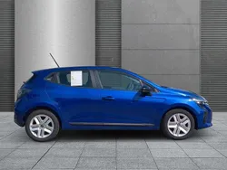 Ironblau Neu 2025 Renault Clio V Evolution Kleinwagen | 18.290 € (Guter Preis)
