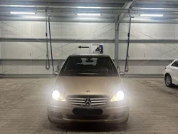 Mercedes A200