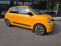 Gelb Gebraucht 2022 Renault Twingo Zen Kleinwagen | 11.499 € (Fairer Preis)