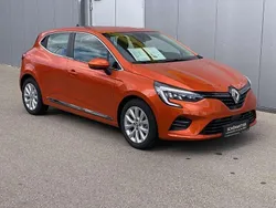 Valenciaorange meta Gebraucht 2021 Renault Clio V Intens Kleinwagen | 15.980 € (Etwas zu teuer)
