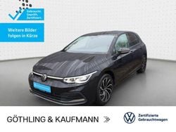 Metallic Gebraucht 2024 VW Golf VIII Move Limousine | 24.430 € (Guter Preis)