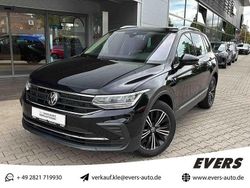 Deep black perleffekt Gebraucht 2022 VW Tiguan Active SUV | 26.450 € (Fairer Preis)