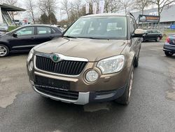 Braun Gebraucht 2012 Skoda Yeti Active SUV | 7.600 € (Fairer Preis)