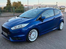 Blau Gebraucht 2017 Ford Fiesta ST Kleinwagen | 9.000 € (Fairer Preis)